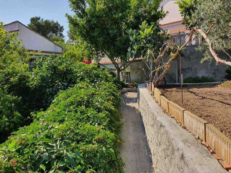 Le Petit Paradis Olivella Bagian luar foto